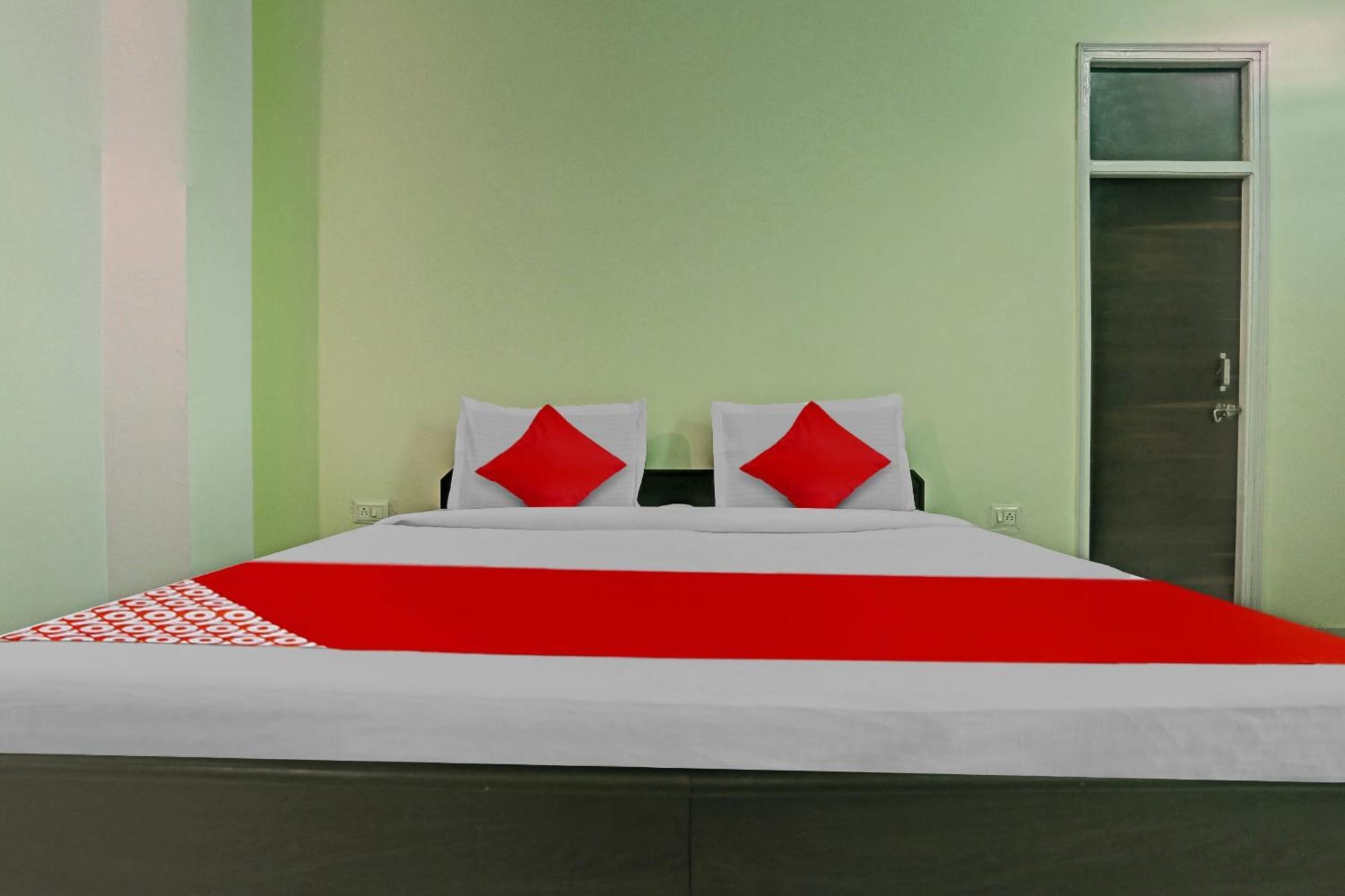 Hotel O Arya Residency Γκουργκάον Εξωτερικό φωτογραφία